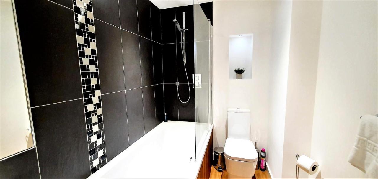 Cliftonville Heights - 2 Bed Home Away From Home Northampton Ngoại thất bức ảnh